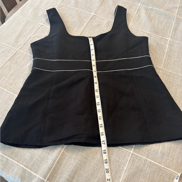 LOFT Black Linen Blouse with White Accents - Worn Once - Picture 5 of 9